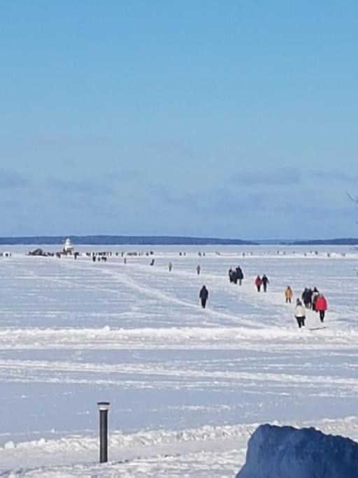 Upea Kaksio Naesijaerven Rannalla 坦佩雷 外观 照片